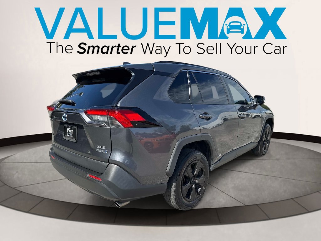Used 2019 Toyota RAV4 XLE w/ Convenience Package AWD/4WD image 3