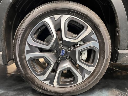 Used 2023 Subaru Ascent Limited w/ Technology Package image 8