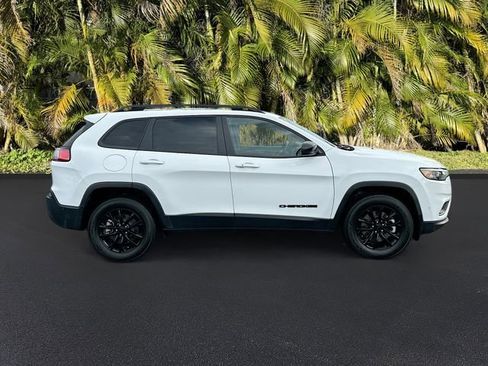 Used 2023 Jeep Cherokee Altitude Lux image 4