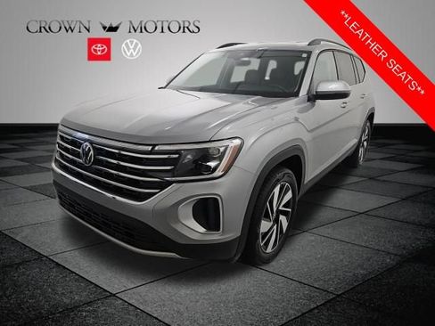 Used 2026 Volkswagen Atlas SE AWD/4WD image 3