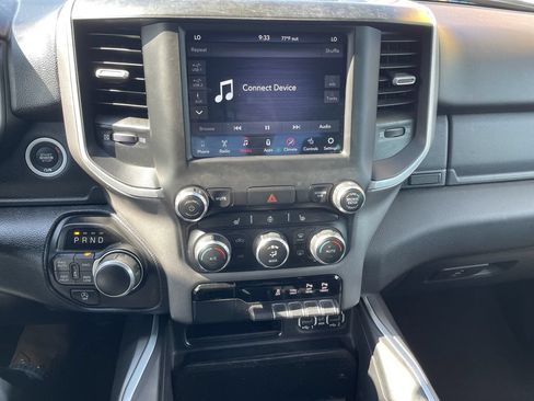 Used 2021 RAM 1500 Big Horn AWD/4WD image 18