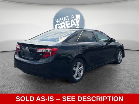 Used 2012 Toyota Camry SE FWD image 3