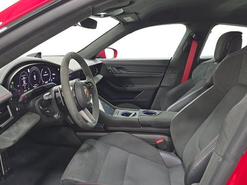 Certified 2025 Porsche Taycan GTS AWD/4WD image 6