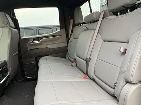 New 2026 GMC Sierra 1500 SLT w/ SLT Premium Plus Package image 15
