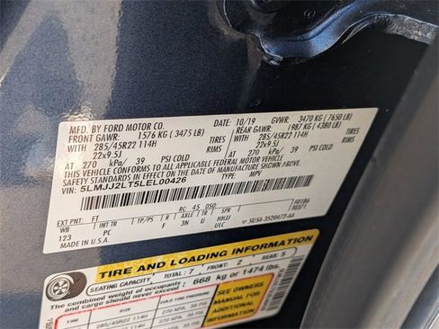 Used 2020 Lincoln Navigator Reserve w/ Luxury Package image 37