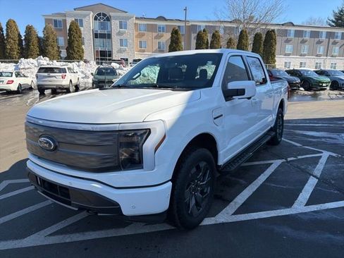 Used 2022 Ford F150 Lightning Lariat w/ Equipment Group 511A High image 3