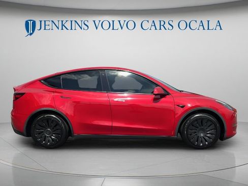 Used 2021 Tesla Model Y 2WD image 2