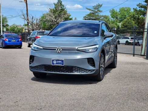 Certified 2025 Volkswagen ID.4 Pro AWD/4WD image 4
