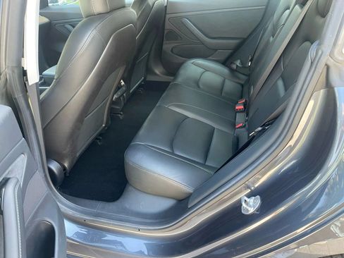 Used 2019 Tesla Model 3 RWD image 14
