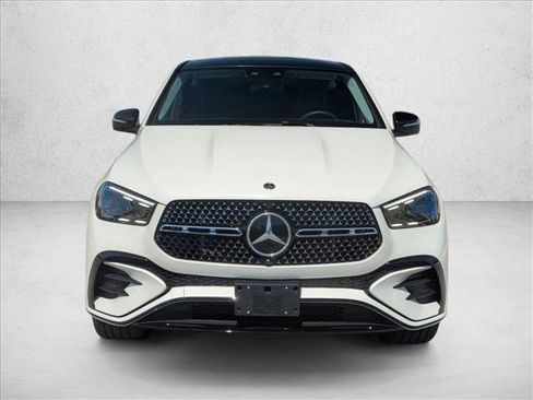Used 2025 Mercedes-Benz GLE 450 4MATIC Coupe image 2