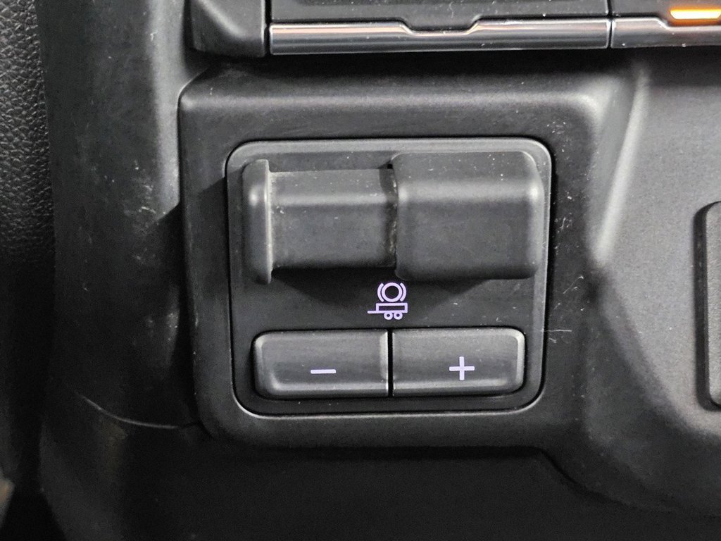 Used 2019 Chevrolet Silverado 2500 W/T AWD/4WD image 25