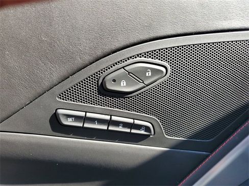 Used 2019 Chevrolet Corvette Stingray Coupe image 12
