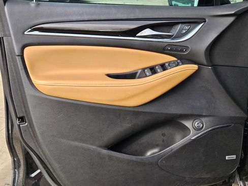 Used 2019 Buick Enclave Premium w/ LPO, Luxury Package image 20