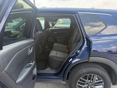Used 2026 Nissan Rogue SV AWD/4WD image 25
