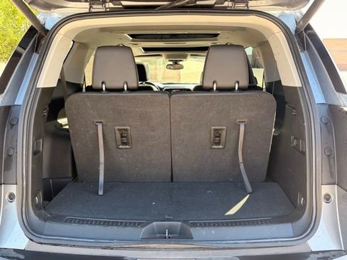 Used 2022 GMC Acadia AT4 w/ Technology Package AWD/4WD image 15