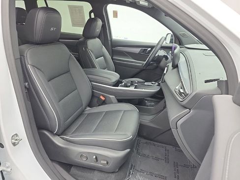 Certified 2025 Buick Enclave Sport Touring w/ Power Package image 52