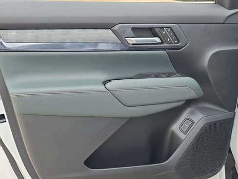 New 2026 GMC Terrain AT4 w/ Convenience Package III image 27