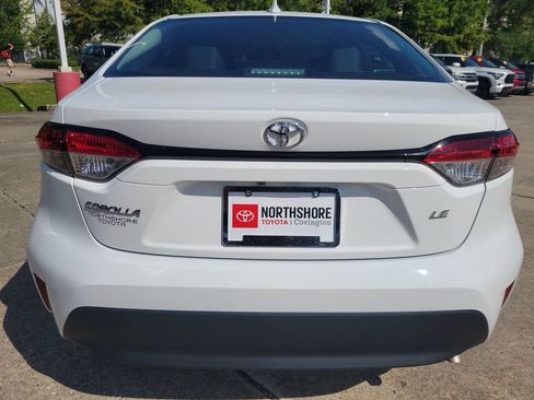 Certified 2026 Toyota Corolla LE w/ LE Premium Package FWD image 5