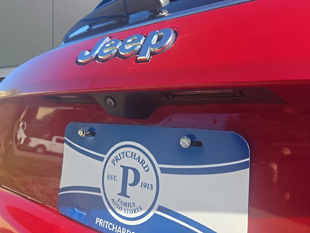 Used 2025 Jeep Compass Limited AWD/4WD image 29