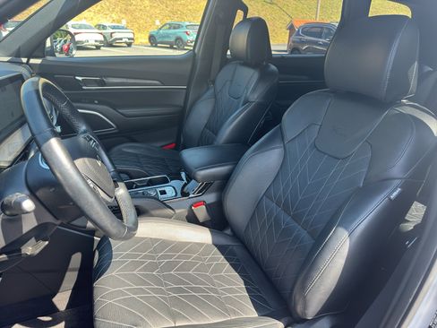 Used 2024 Kia Telluride EX X-Line AWD/4WD image 9