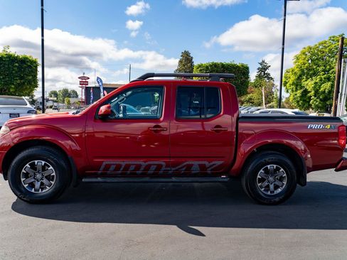 Used 2017 Nissan Frontier PRO-4X w/ Pro-4x Luxury Package AWD/4WD image 12