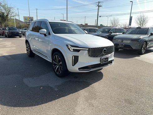 Used 2025 Volvo XC90 T8 Core w/ Protection Package image 8