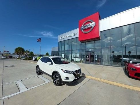 Used 2022 Nissan Rogue Sport SL FWD image 1