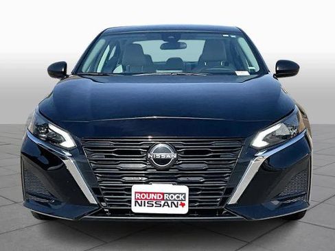 Certified 2024 Nissan Altima 2.5 SV image 4