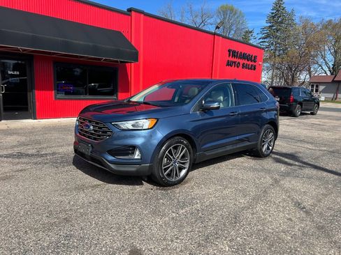 Used 2019 Ford Edge Titanium w/ Cold Weather Package AWD/4WD image 2