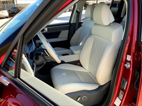 Used 2025 Hyundai Santa Fe SEL image 7