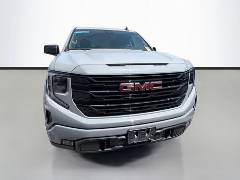 Used 2024 GMC Sierra 1500 Elevation w/ X31 Off-Road Package AWD/4WD image 2