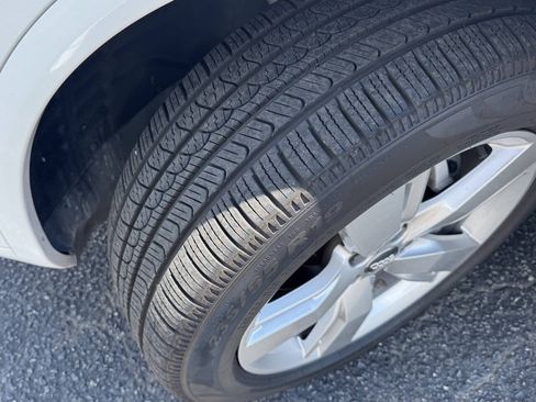 Used 2018 Audi Q5 2.0T Premium AWD/4WD image 23