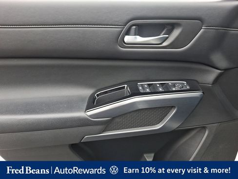 Used 2022 Nissan Pathfinder SL w/ SL Premium Package AWD/4WD image 18