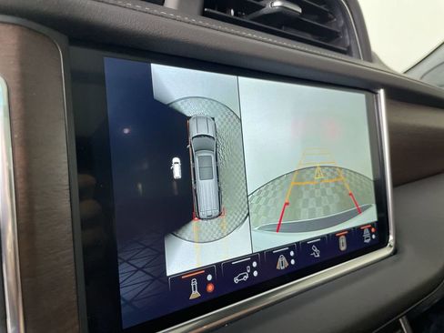 Used 2023 GMC Yukon Denali Ultimate image 14