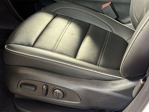 Used 2023 GMC Acadia Denali w/ Denali Ultimate Package image 30