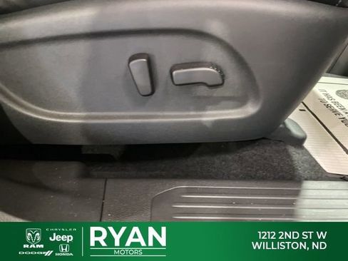 Used 2020 Nissan Murano Platinum w/ Cargo Package image 22