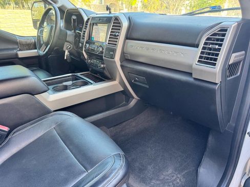 Used 2017 Ford F350 Lariat w/ FX4 Off-Road Package image 15