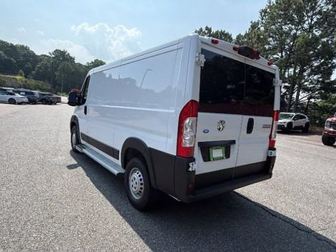 Used 2025 RAM ProMaster 2500 w/ U-Haul Equipment Group FWD image 6