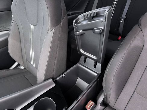 Certified 2026 Hyundai Elantra Hybrid FWD image 21