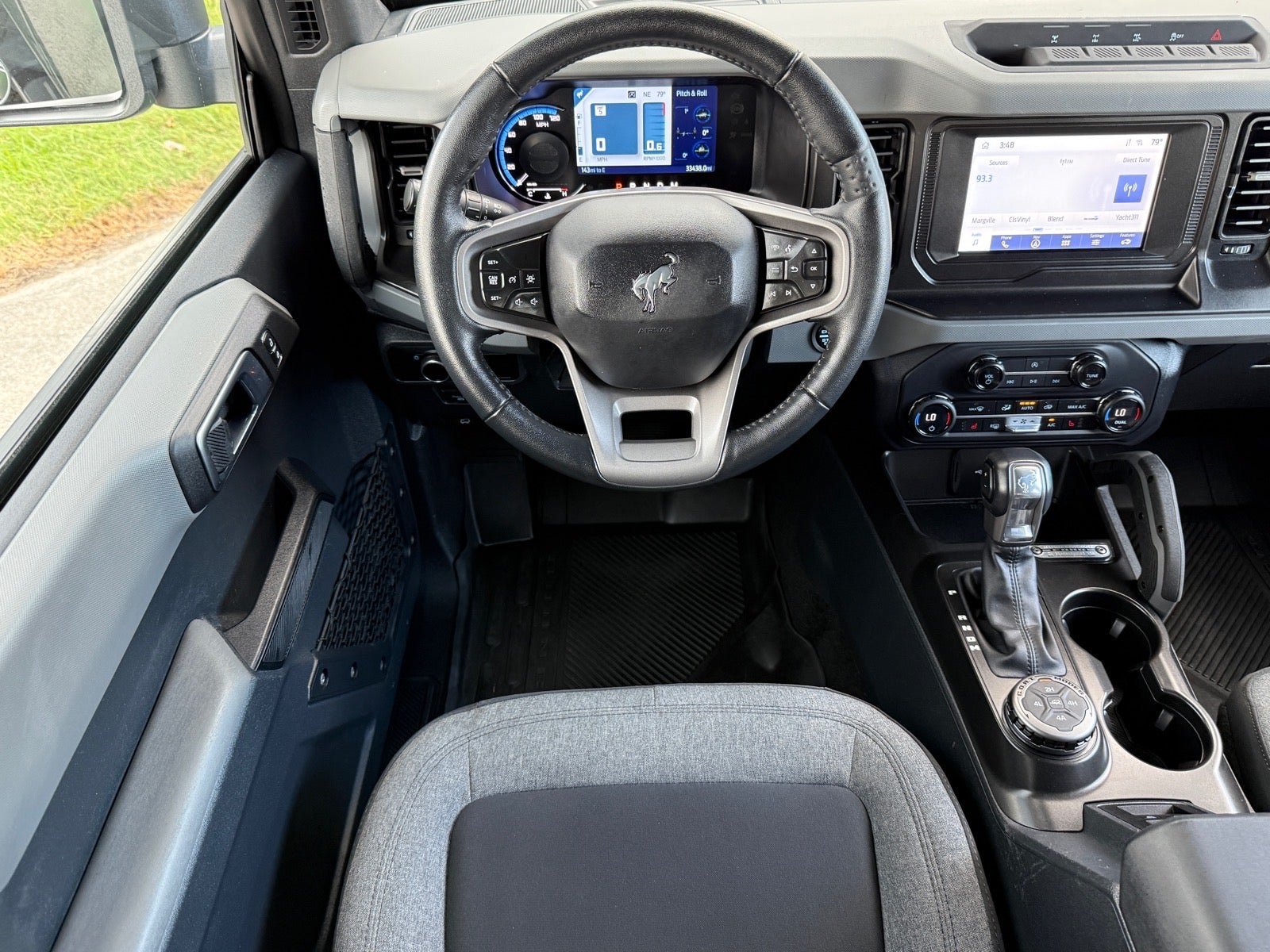 Used 2023 Ford Bronco Big Bend w/ Sasquatch Package AWD/4WD image 17