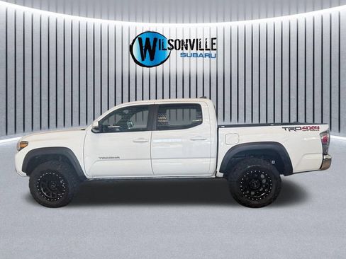 Used 2021 Toyota Tacoma TRD Off-Road AWD/4WD image 16