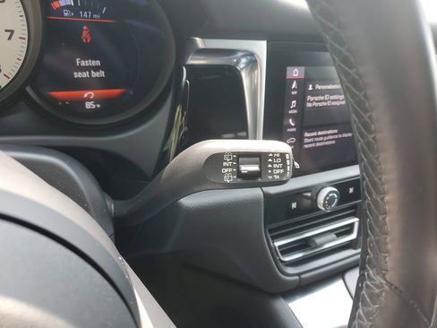 Used 2022 Porsche Macan S image 19