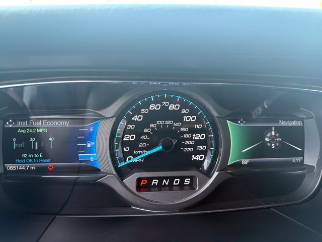 Used 2016 Ford Taurus Limited FWD image 26