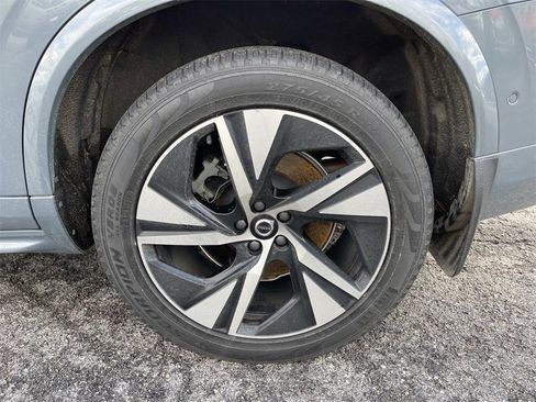 Used 2023 Volvo XC90 T8 Plus image 11