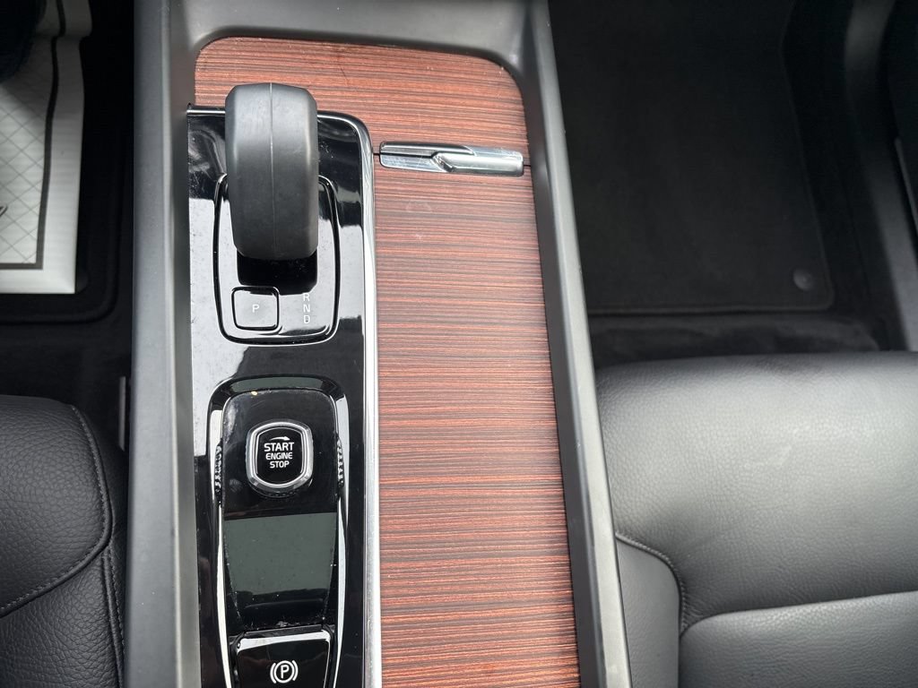 Certified 2023 Volvo XC60 B5 Plus w/ Climate Package AWD/4WD image 29