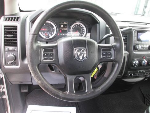 Used 2017 RAM 3500 Tradesman w/ Chrome Appearance Group AWD/4WD image 22