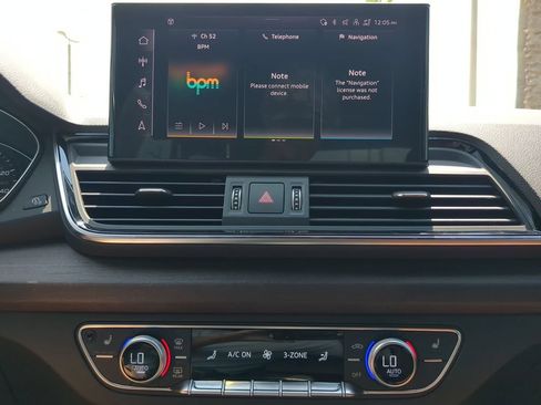 Used 2023 Audi Q5 2.0T Premium w/ Convenience Package AWD/4WD image 23