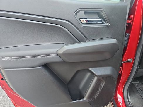 New 2025 GMC Canyon Elevation w/ Convenience Package image 29