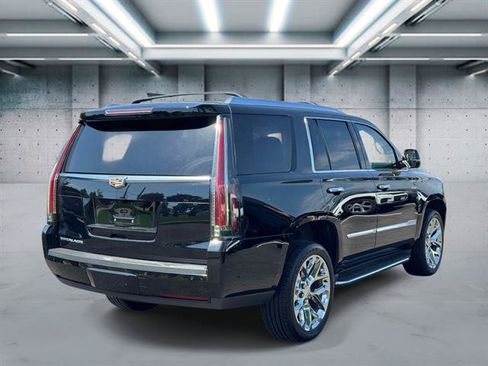 Used 2020 Cadillac Escalade Luxury AWD/4WD image 5