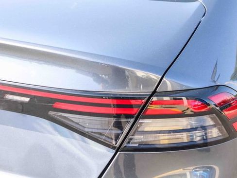 Certified 2023 Honda Accord EX image 10